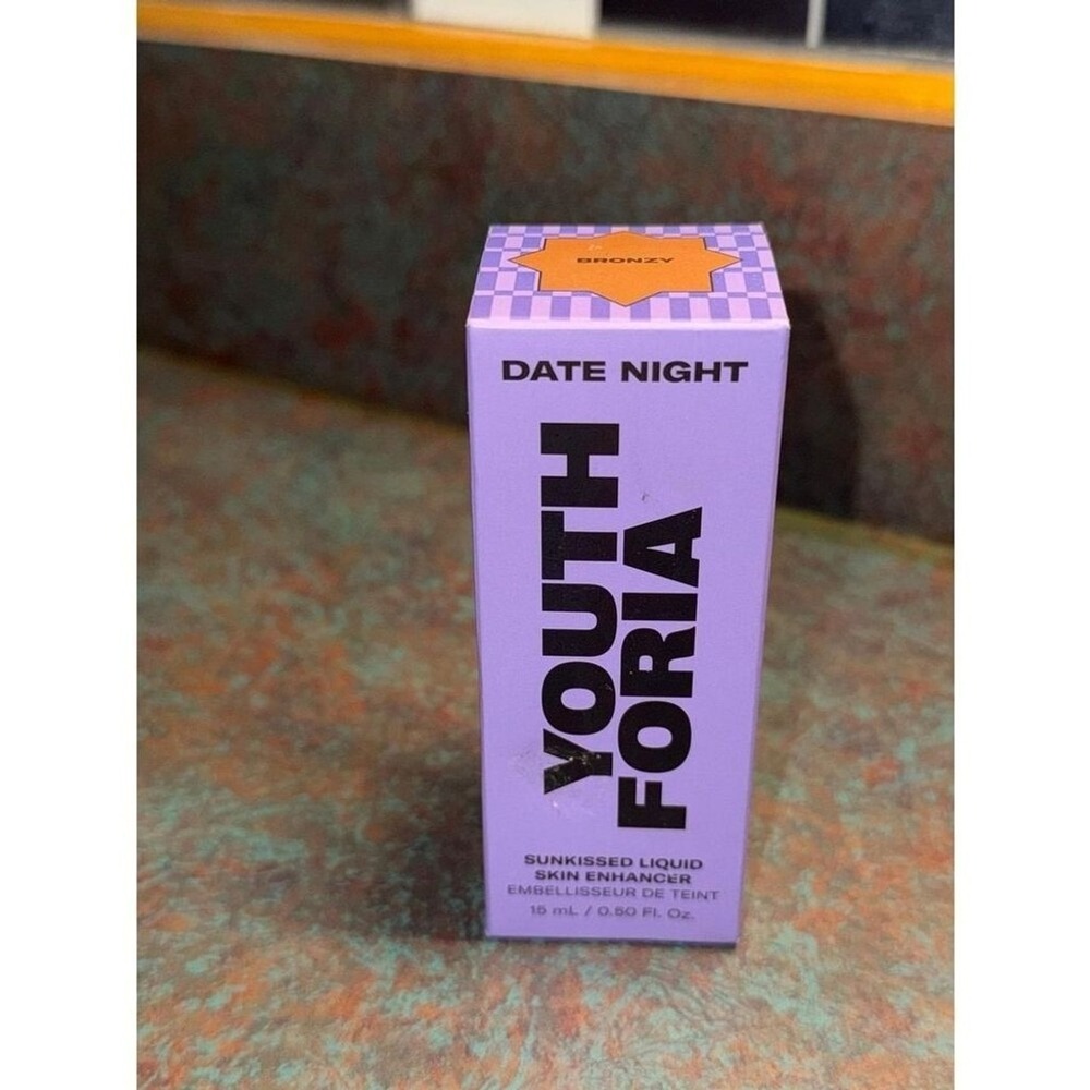 YouthForia Bronzing makeup added Skincare